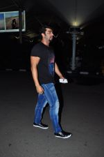 Arjun Kapoor snapped at airport on 5th March 2016